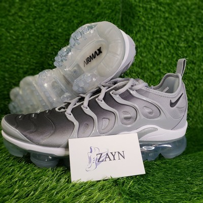 vapormax plus silver