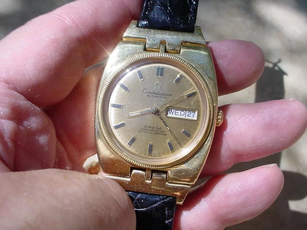 Omega Constellation 18K Gold ref. 168045 w Solid 18K Gold Dial