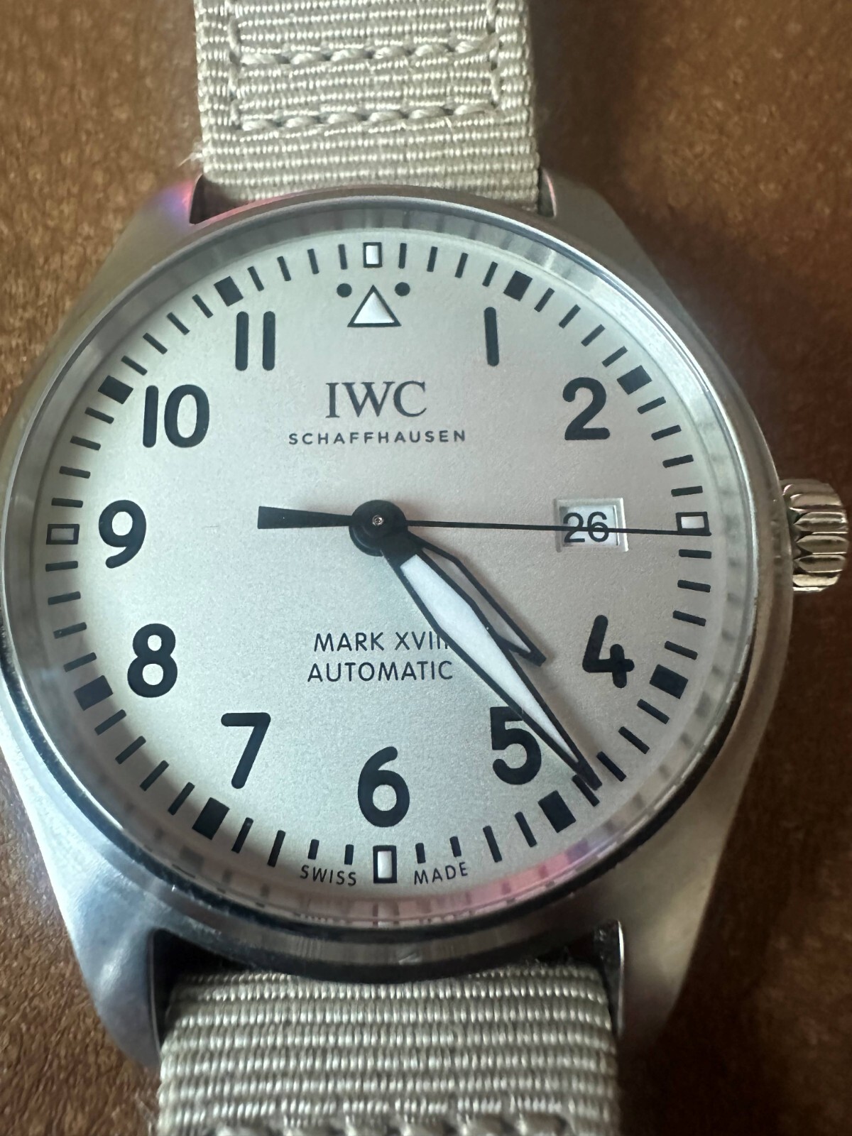 IWC Pilot Watch Mark XVIII Men's Watch Beige Fabric Band – Prêmio