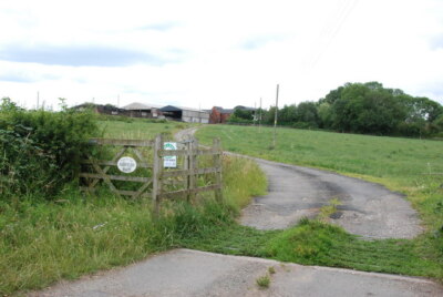 Foto 6x4 Eingang zur Fairfields Farm Walton-on-Trent Es tut 't loo c2011