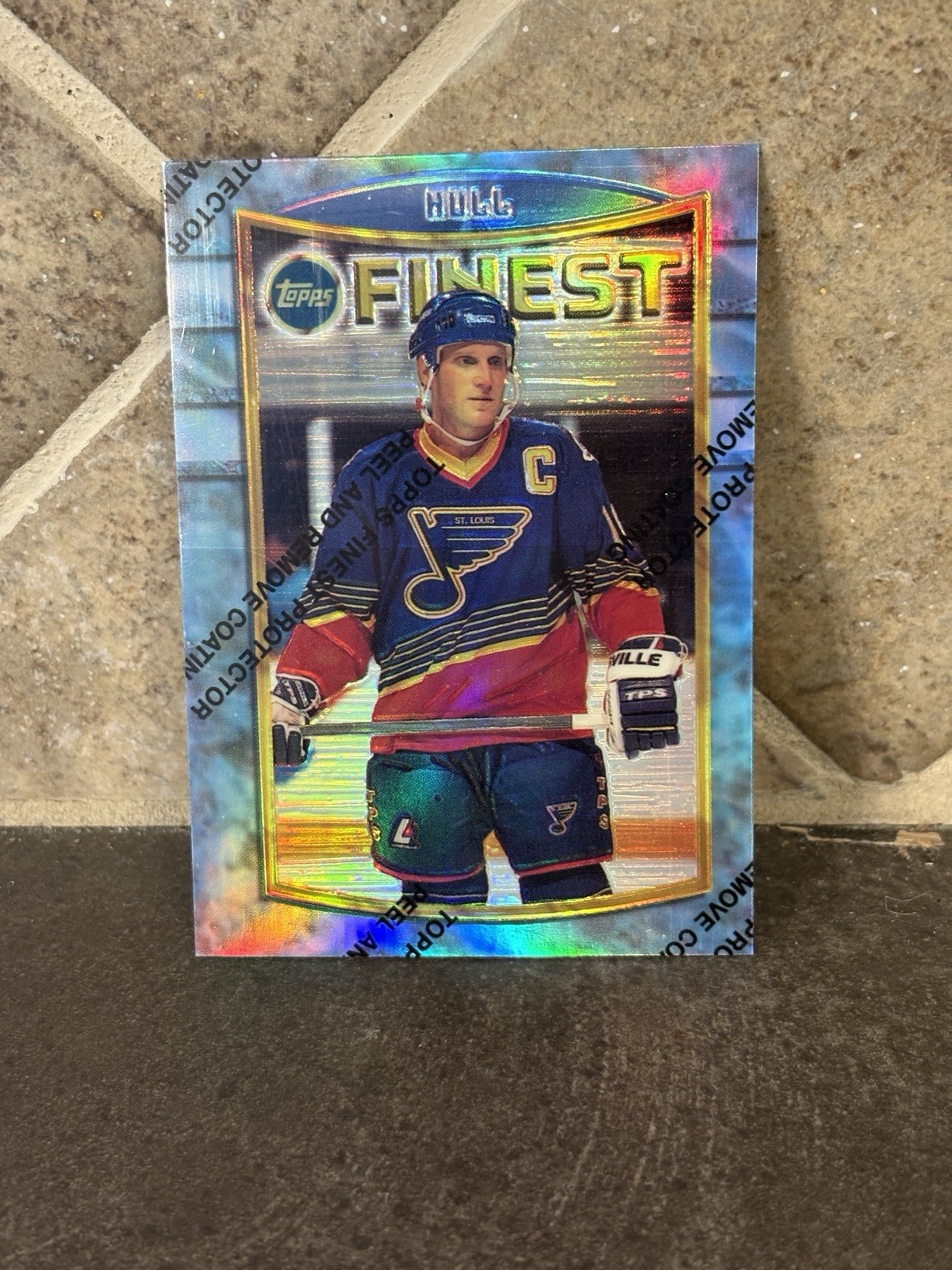 1994-95 Brett Hull Topps Finest Refractor With Peel #42 Blues HOF