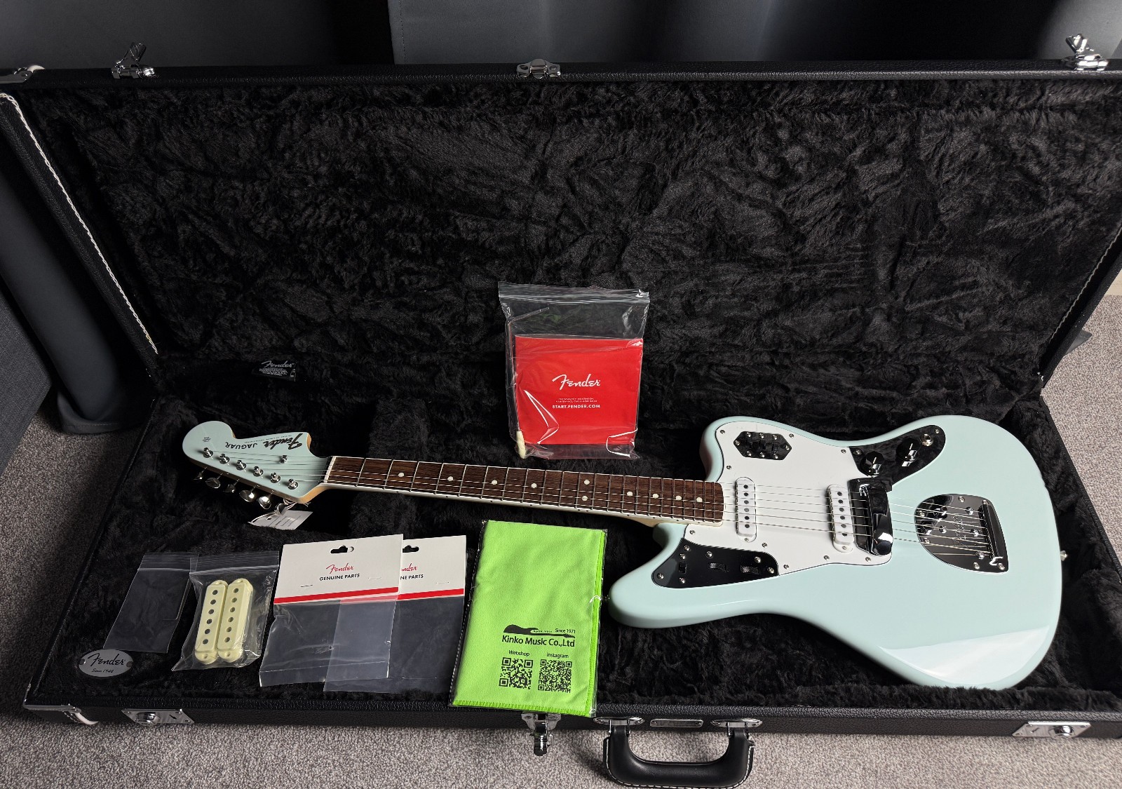 2026 Fender MIJ Kinko Music FSR Traditional II '60s Jaguar - Sonic Blue