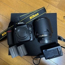  Digital SLR Camera D80 18-140