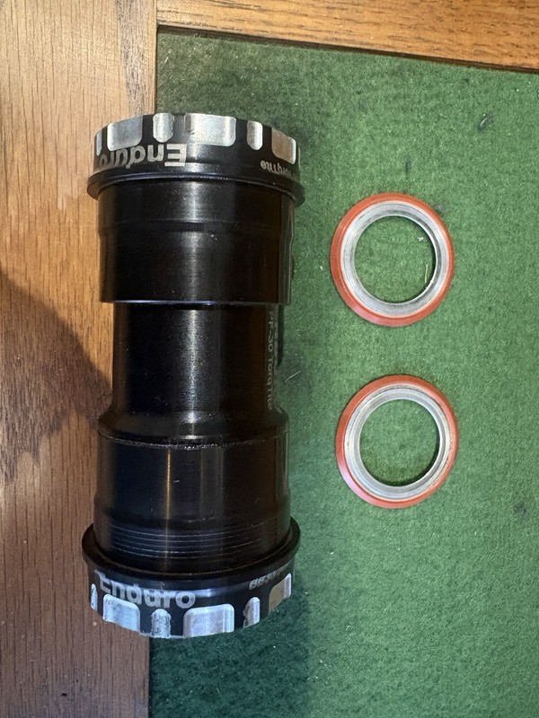 Enduro Bottom Bracket PF30 XD15 Pro 68-73mm 24mm TorqTite Black