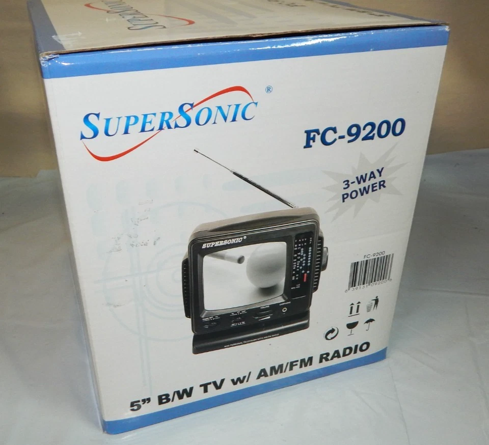 New SUPERSONIC FC-9200 Portable 5" B&W TV with AM/FM Radio Electric & Battery - Image 2 of 4