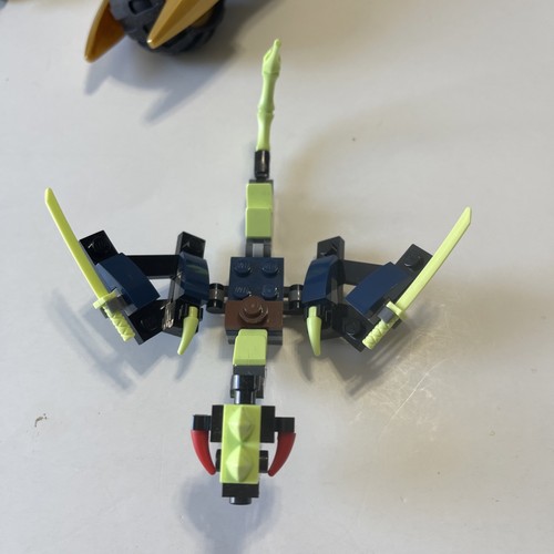 LEGO Ninjago 70733 Blaster Bike & 70722 Attacco Overborg con Manuale No Minifigures - Foto 19 di 24
