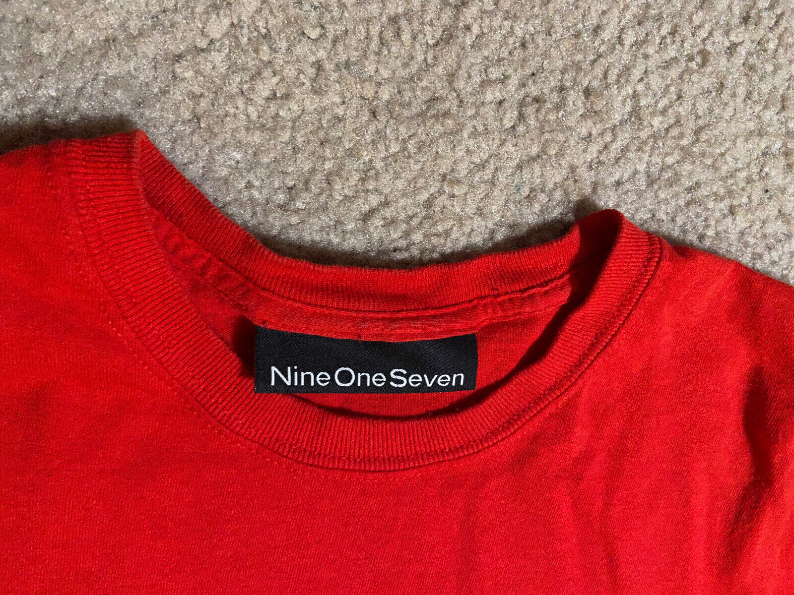 917 Nine One Seven Call Me 917 Skateboard Style T-Shirt Medium red 692 2706