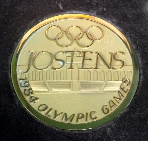 Vtg Commemorative Jostens 1984 Los Angeles Olympic Games Medal in case - Picture 3 of 7