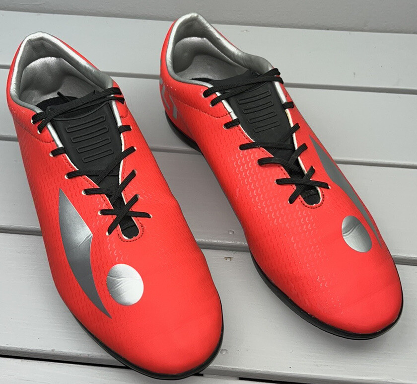 indoor soccer shoes size 8