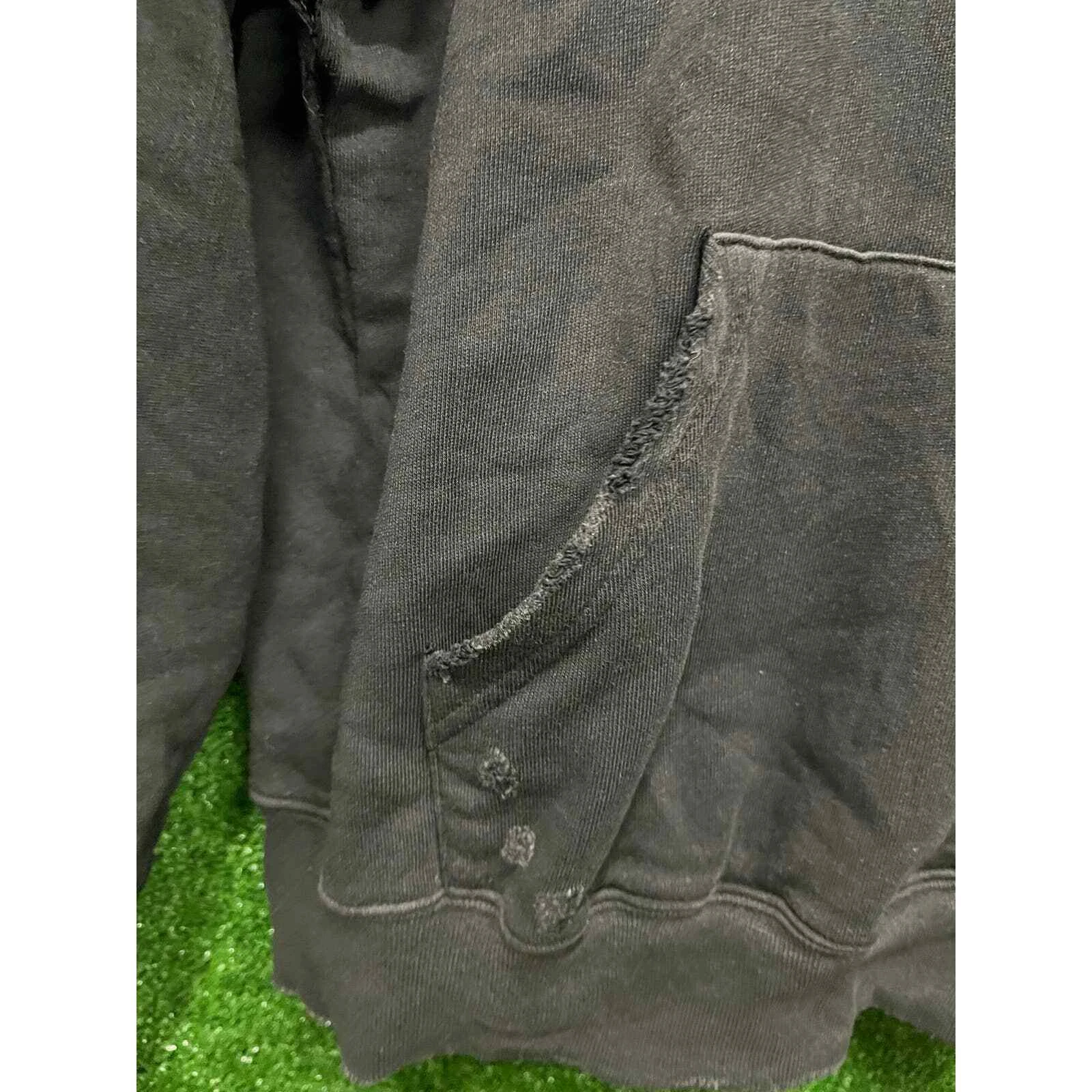 Felpa con cappuccio nera sbiadita Givenchy Paris effetto invecchiato taglia XS vestibilità sciolta