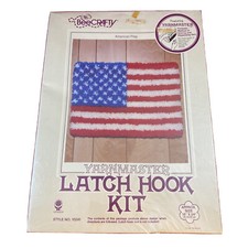 Bee Crafty Yarn master Latch Hook Kit American Flag 18  X 24  Style No. 10241