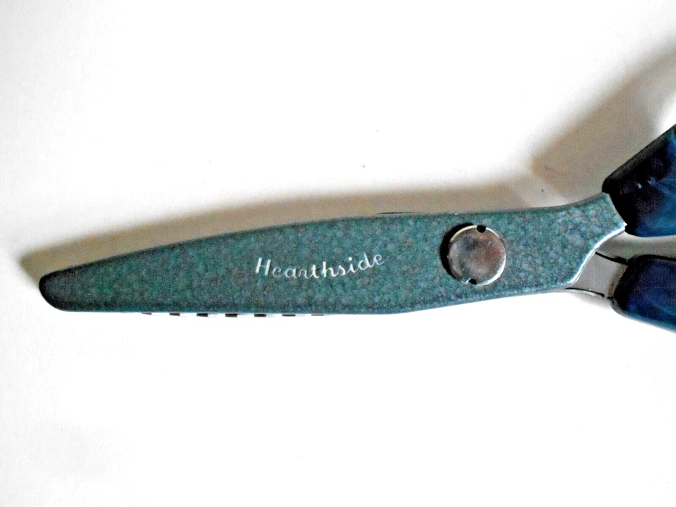 Hearthside Scalloped Edge Pinking Shears 7" - Image 2 of 3
