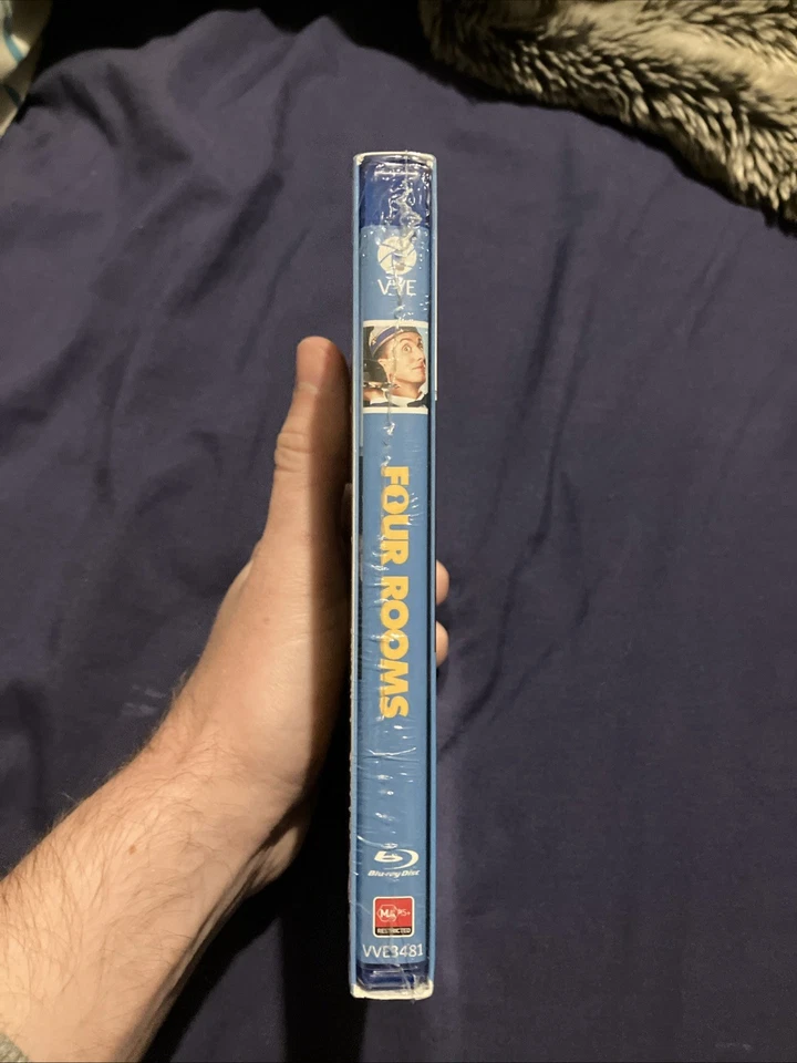 Four Rooms Blu-Ray : NEW Region Free Via Vision Quentin Tarantino Tim Roth - Image 4 of 4