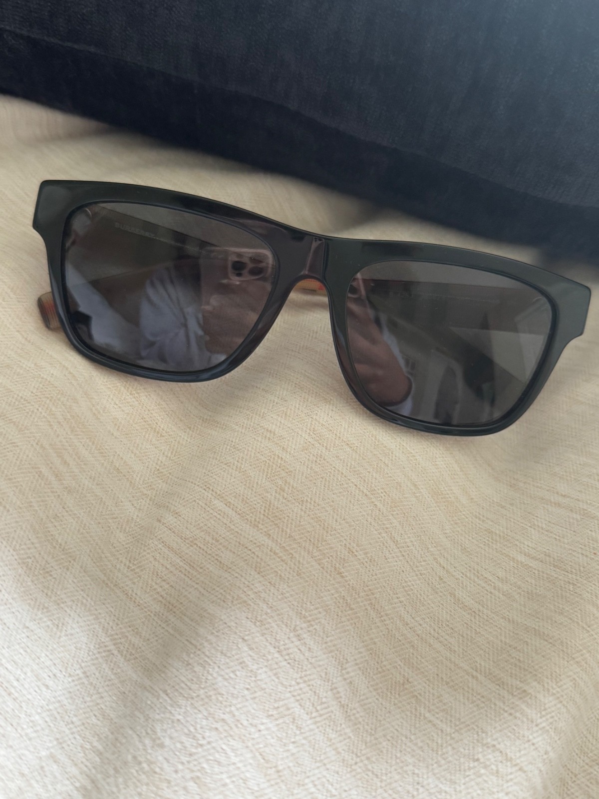 Burberry Sunglasses (unisex)