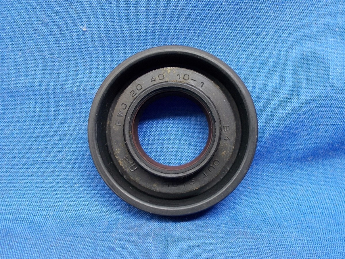 Yamaha 93103-20046. OEM Crank Seal. Yamaha YR1 YR2 R3 R5 TR2 TD3