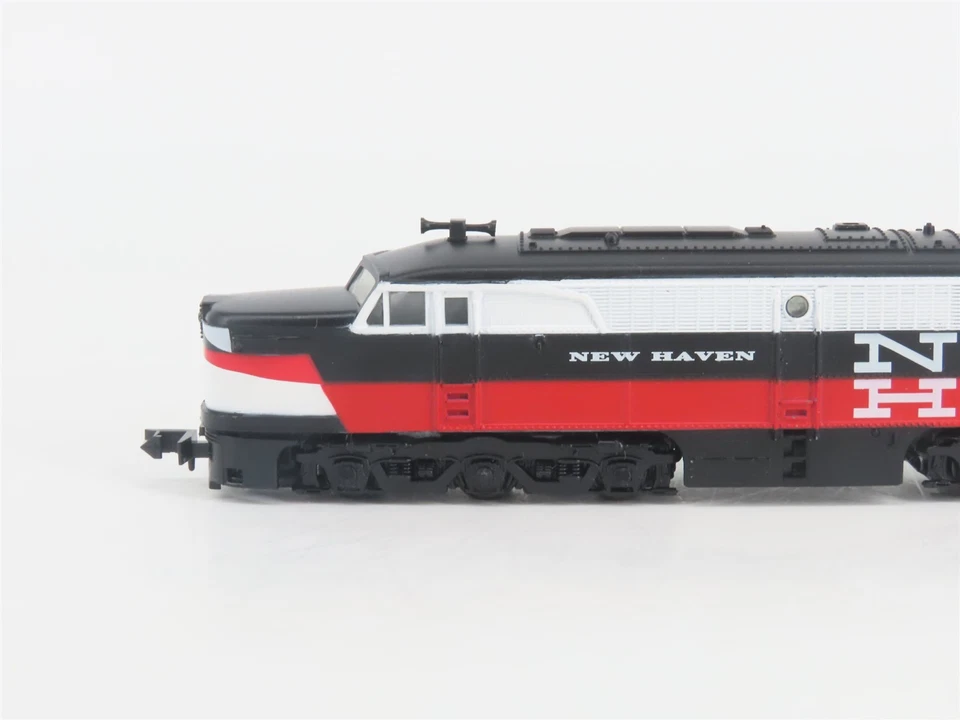 N Scale Con-Cor 0001-008517 NH New Haven "McGinnis" PA1 Diesel Passenger Set - Image 2 of 4