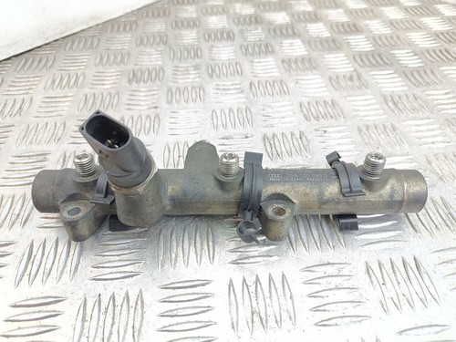 Volkswagen Phaeton Kraftstoffverteiler Einspritzleiste Verteilerrohr RPG27296