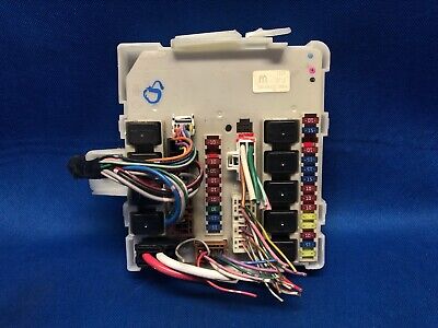 04-06 FRONTIER TITAN IPDM Distribution Relay Module Fuse Box 04-06 FRONTIER TITAN IPDM Distribution Relay Module Fuse Box