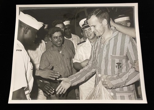 EDWARD WHITE & CREW MEMBERS OF USS WASP CANDID NASA SPECIAL INTEREST PHOTO