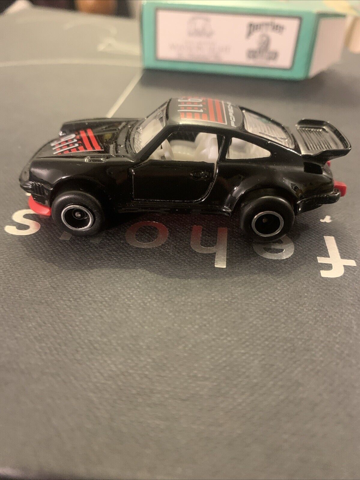Picture 3 of 10