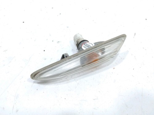 REPETITEUR D'AILE GAUCHE 63137165915 BMW SERIE 3 E46 phase 2 (09/2001 03/2005) - Photo 1/2