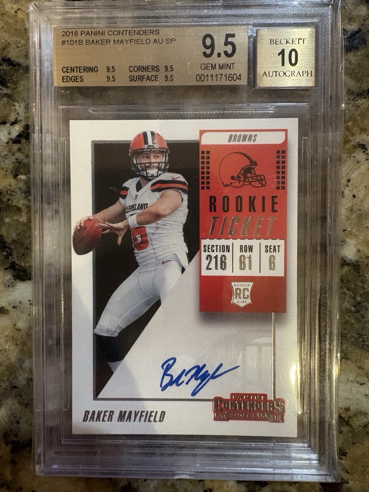 Baker Mayfield 2018 Contenders #101 Rookie Ticket Auto (Ball