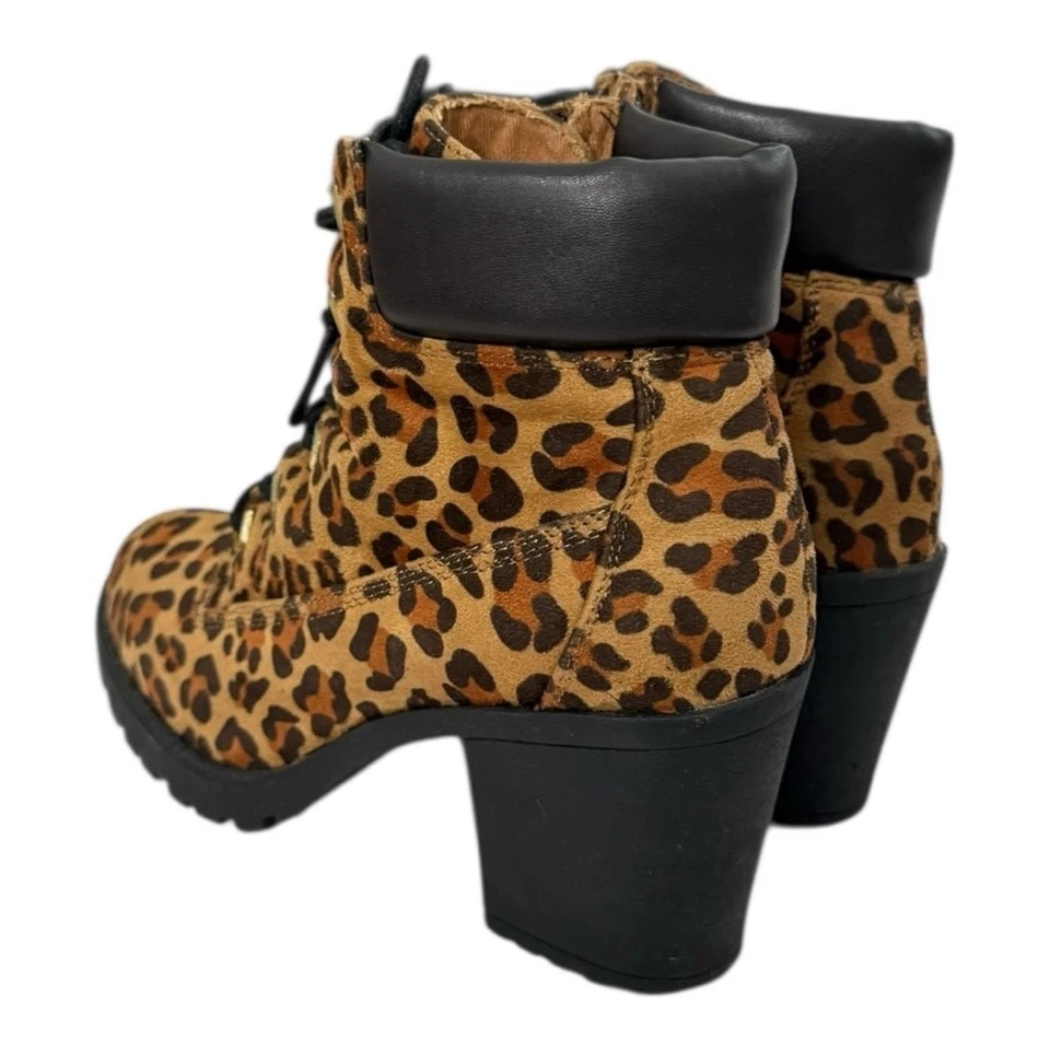 Botas de combate Zigi Soho con estampado de leopardo con cordones y tacón talla 8 para mujer Foto 3 de 4