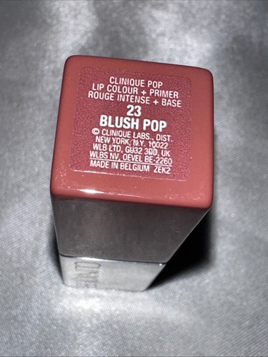 Color de labios Clinique Pop + imprimación - # 23 Blush Pop 3,9 g - Imagen 8 de 11