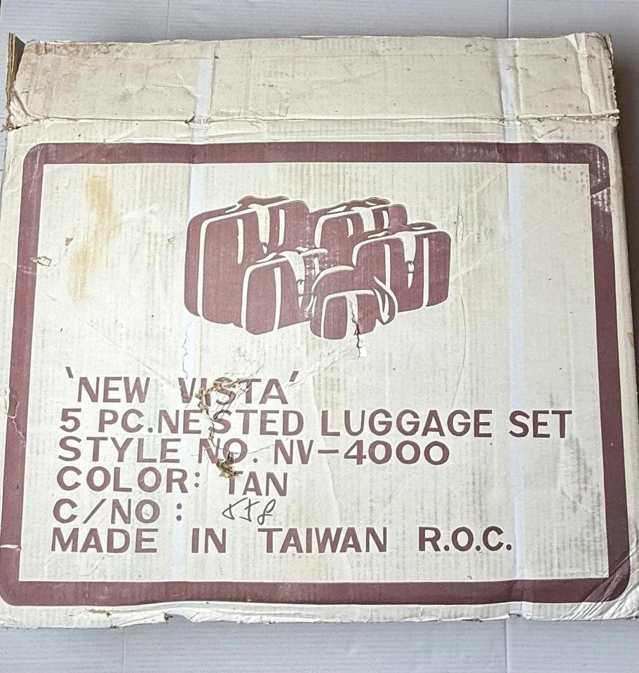 Vintage Vista Nested Luggage Set 5 Pieces Tan Locks Wheels Brand New 1980s - Image 3 of 4