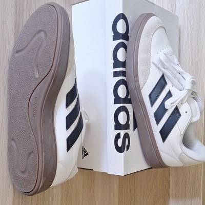 adidas Courtblock Herren Sneaker Weiß/Schwarz Low Top Schnürung Tennis 43 1/3