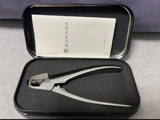 SUWADA Classic Size: L High Quality Nail Clippers with Metal Case Made in Japan