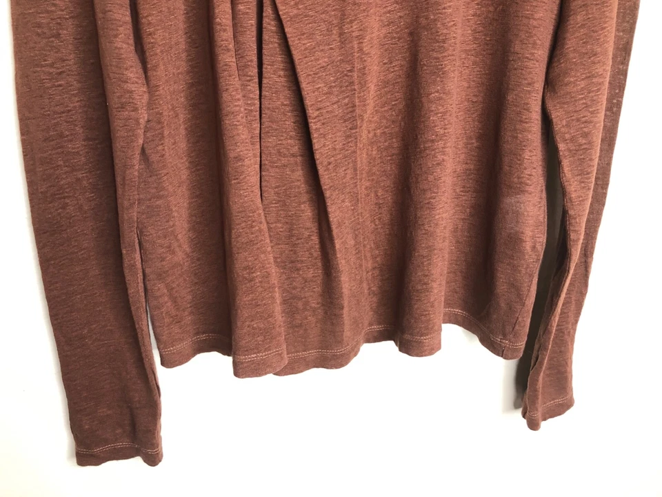 Camiseta WILT Talla Pequeña Marrón 100% Lino Slub Drapeada Hombro Manga Larga Cuello Redondo Foto 4 de 4