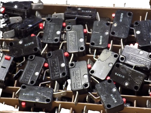 NOS ENEC Micro Switch BZ-2RW863-A2 Lever Actuator Snap Action