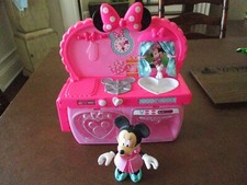 Disney Minnie Mouse Bowtastic Kitchen Playset with Figure  VGUC