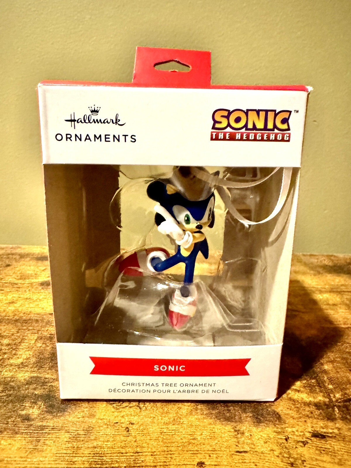 2023 Hallmark Red Box Christmas Tree Ornament SONIC The Hedgehog - NEW