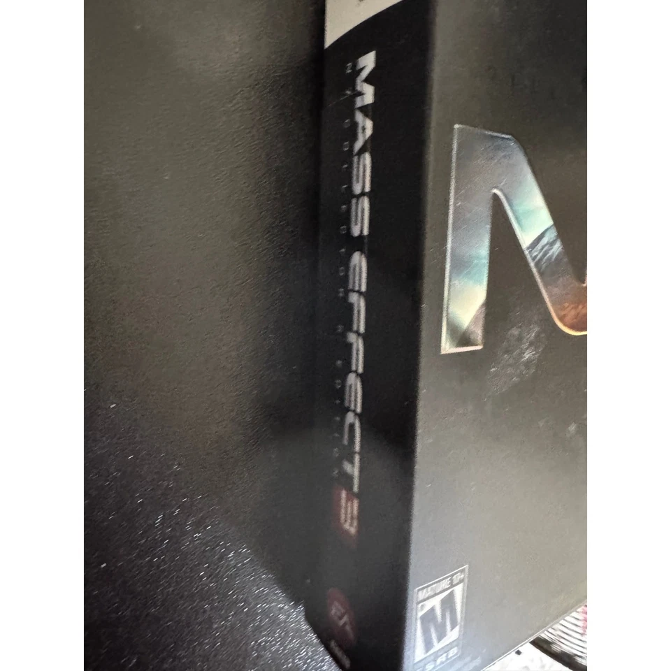 Videojuego Mass Effect 3 N7 Edición Coleccionista (Microsoft Xbox 360, 2012) Foto 3 de 4