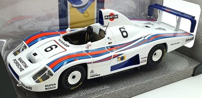 Solido Maßstab 1:18 Diecast S1805601 - Porsche 936 Le Mans 2nd 1977 Martini #6