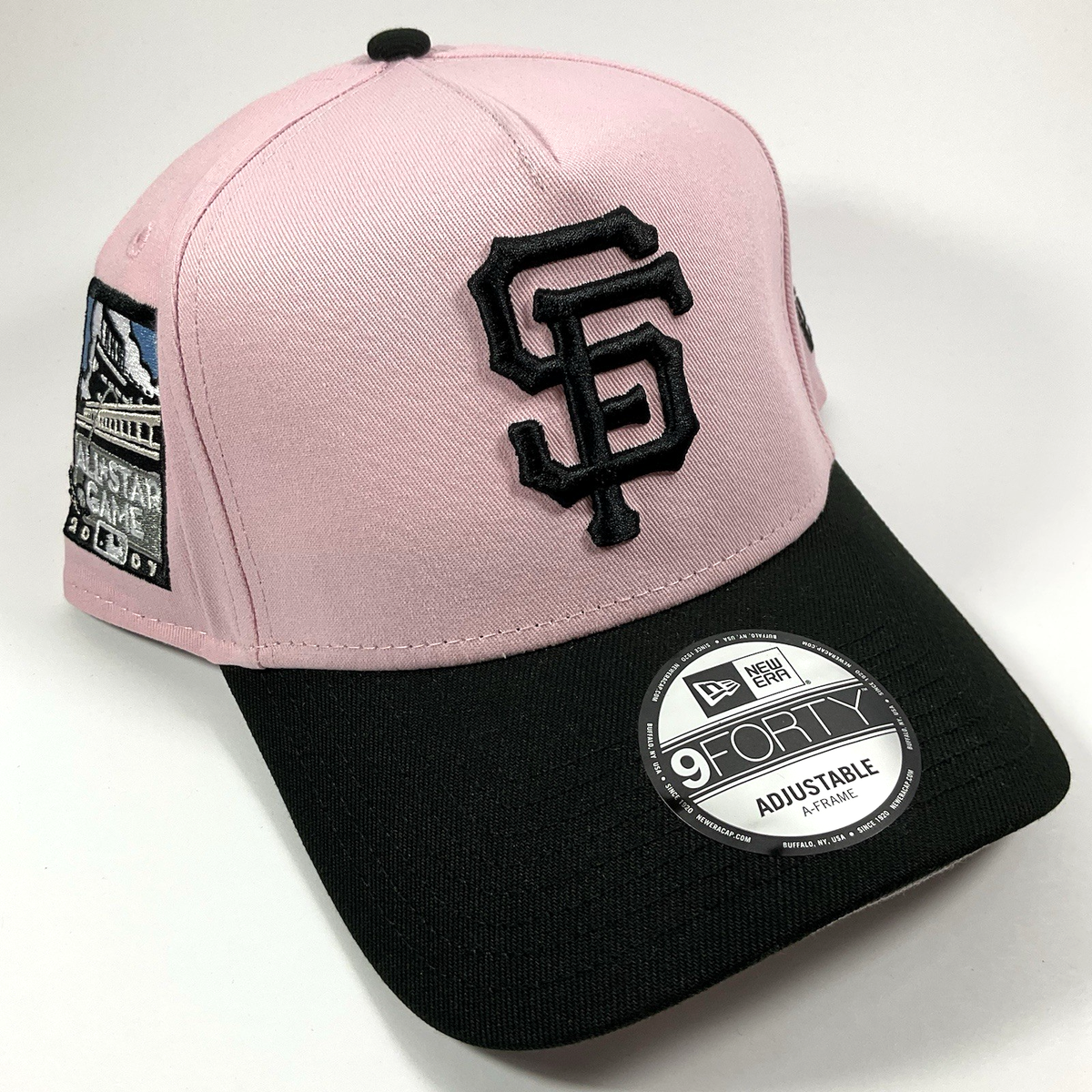パリ・サン・ジェルマン 9FORTY キャップ 黒/ピンク 9FORTY A-Frame トラッカー PARIS SAINT GERMAIN ライトピンク