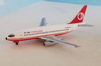 AC419939 AeroClassics 737-200 1/400 Model YU-ANU Malaysia Airlines