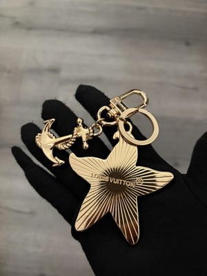 LOUIS VUITTON Gold Starfish Key Ring Bag Charm | eBay