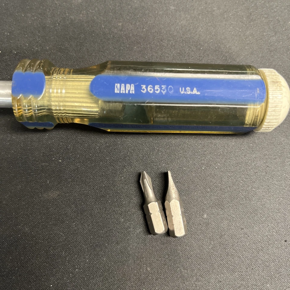 Vintage NAPA 1/4 Magnetic Bit Driver With 2 Bits 36530 USA - Image 2 of 4