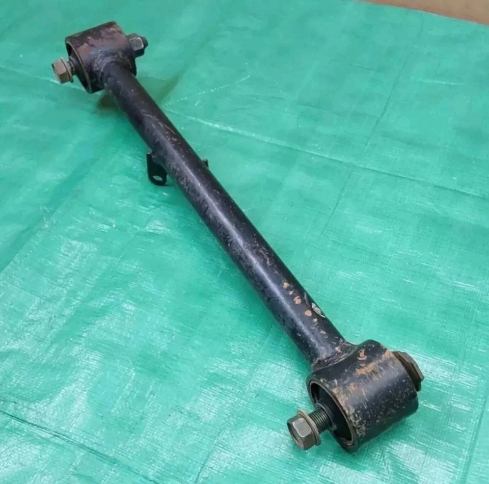 Brazo de control inferior trasero lado pasajero Toyota 4Runner 1990-1995 OEM Foto 2 de 4