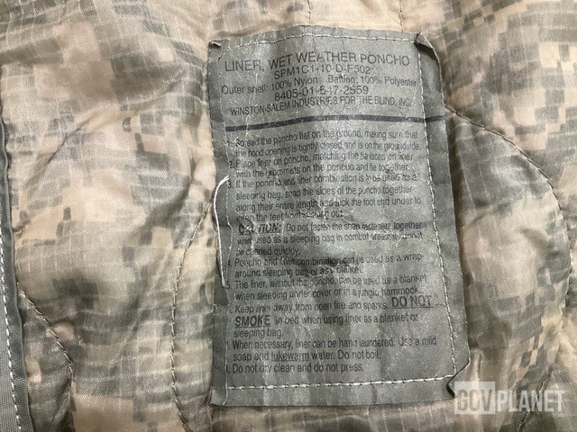 NEW USMC Poncho Liner Woobie Woodland Marpat Digital Camo Military Issue Blanket