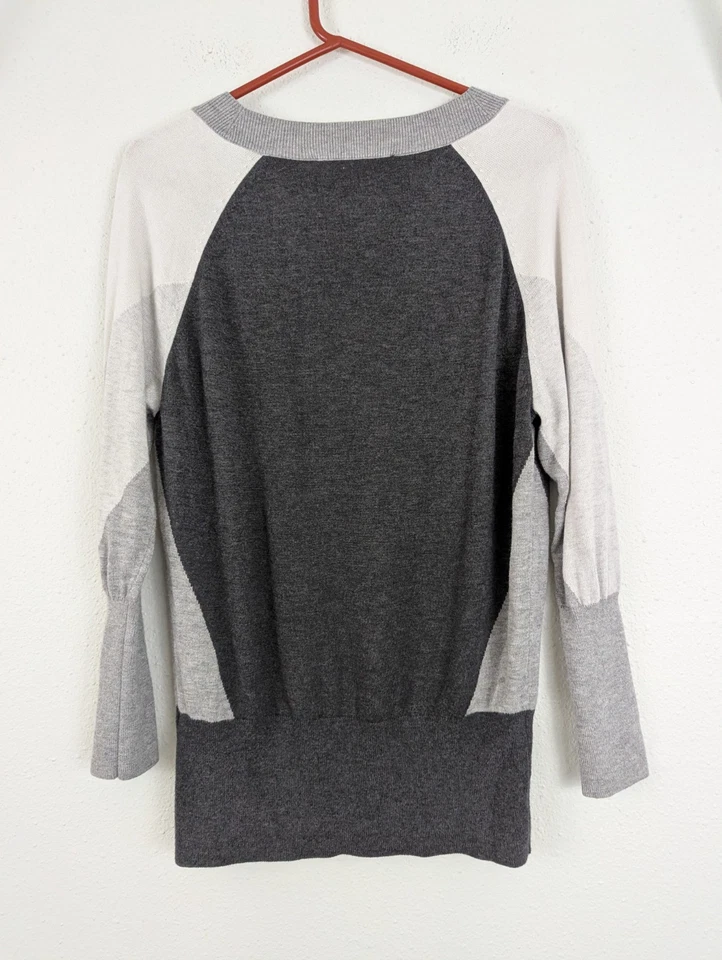 WHBM sz LP Sweater knit stretchy v-neck ribbed bottom long sleeves 0724 - Image 4 of 4