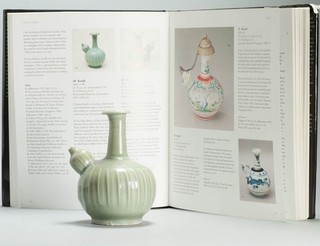 Antique 17C Japanese Edo Arita Celadon Porcelain Kendi Rare Drinking Vessel