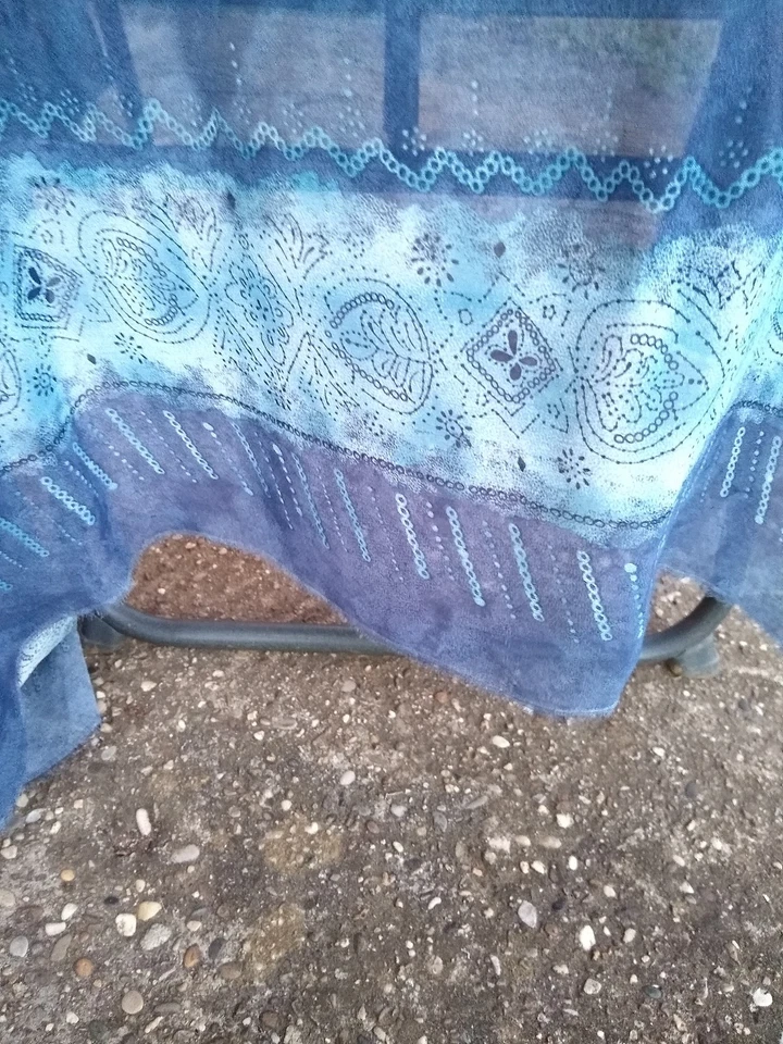 Coupon de tissu "crêpe" de 95 x 135 avec une base neuf - Photo 3/4