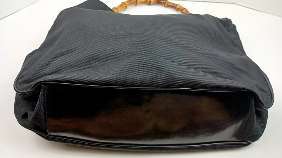 Cartera de mano Gucci de nailon con asa de bambú Foto 4 de 4