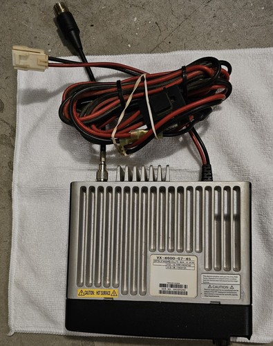 Vertex VX-4600-G7-45 UHF ( 450 - 512 ) MHz 45 Watt 512 Channel With Power Cable - Picture 5 of 5