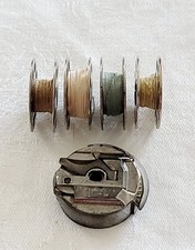 Vintage Original Singer Featherweight 221 222 301 Bobbin Case 4 Bobbins Sewing 
