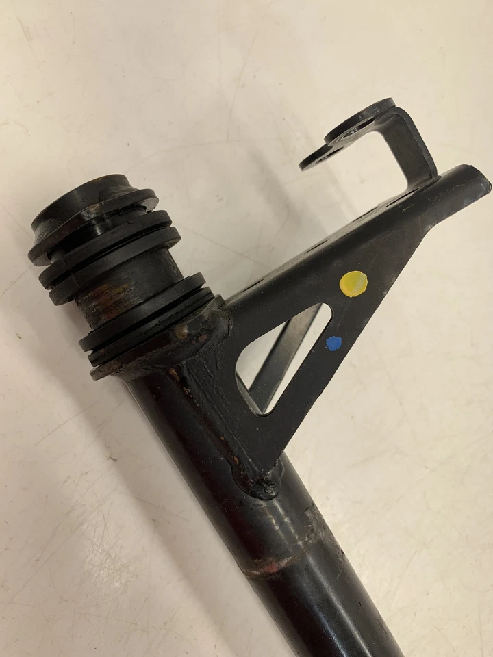 Tubo principal, poste de dirección, negro réplica 506152401 - Skidoo Renegade 600 2009 Foto 4 de 4